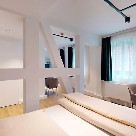 06 No 8a Boardinghouse Apartman *
