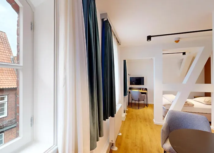 06 No 8a Boardinghouse דירה